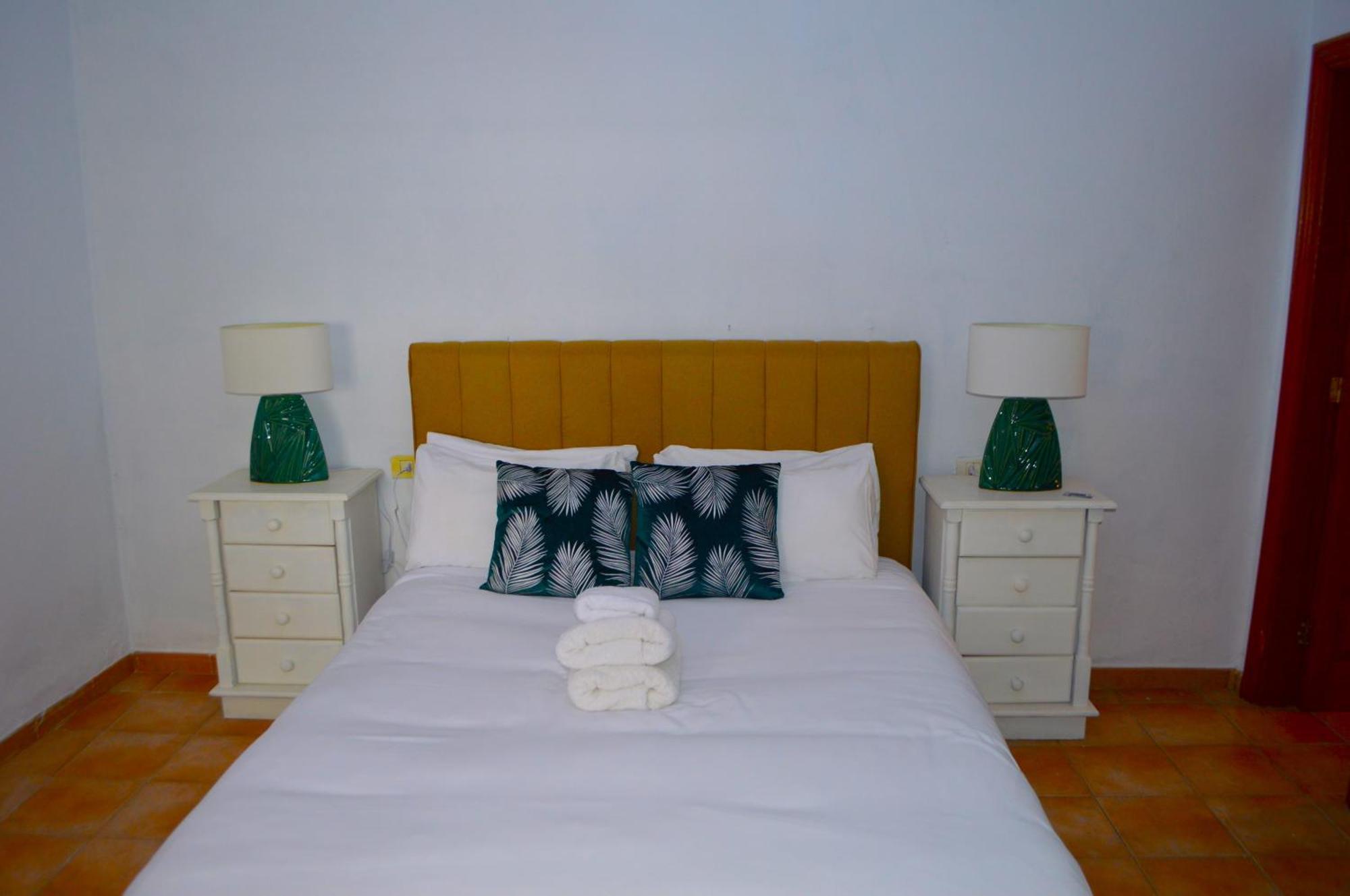 Ziggys Mountain Retreat (Adults Only) Bed & Breakfast Vilaflor Oda fotoğraf