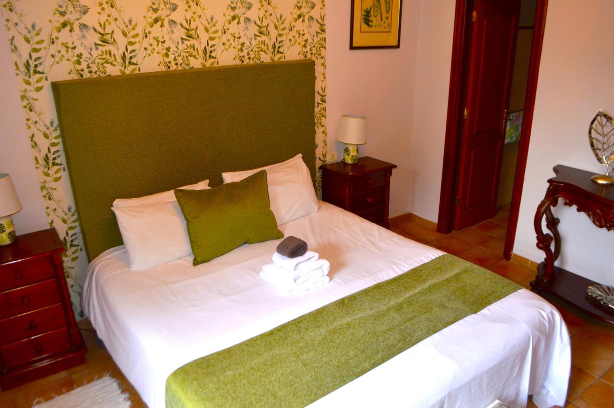 Ziggys Mountain Retreat (Adults Only) Bed & Breakfast Vilaflor Oda fotoğraf