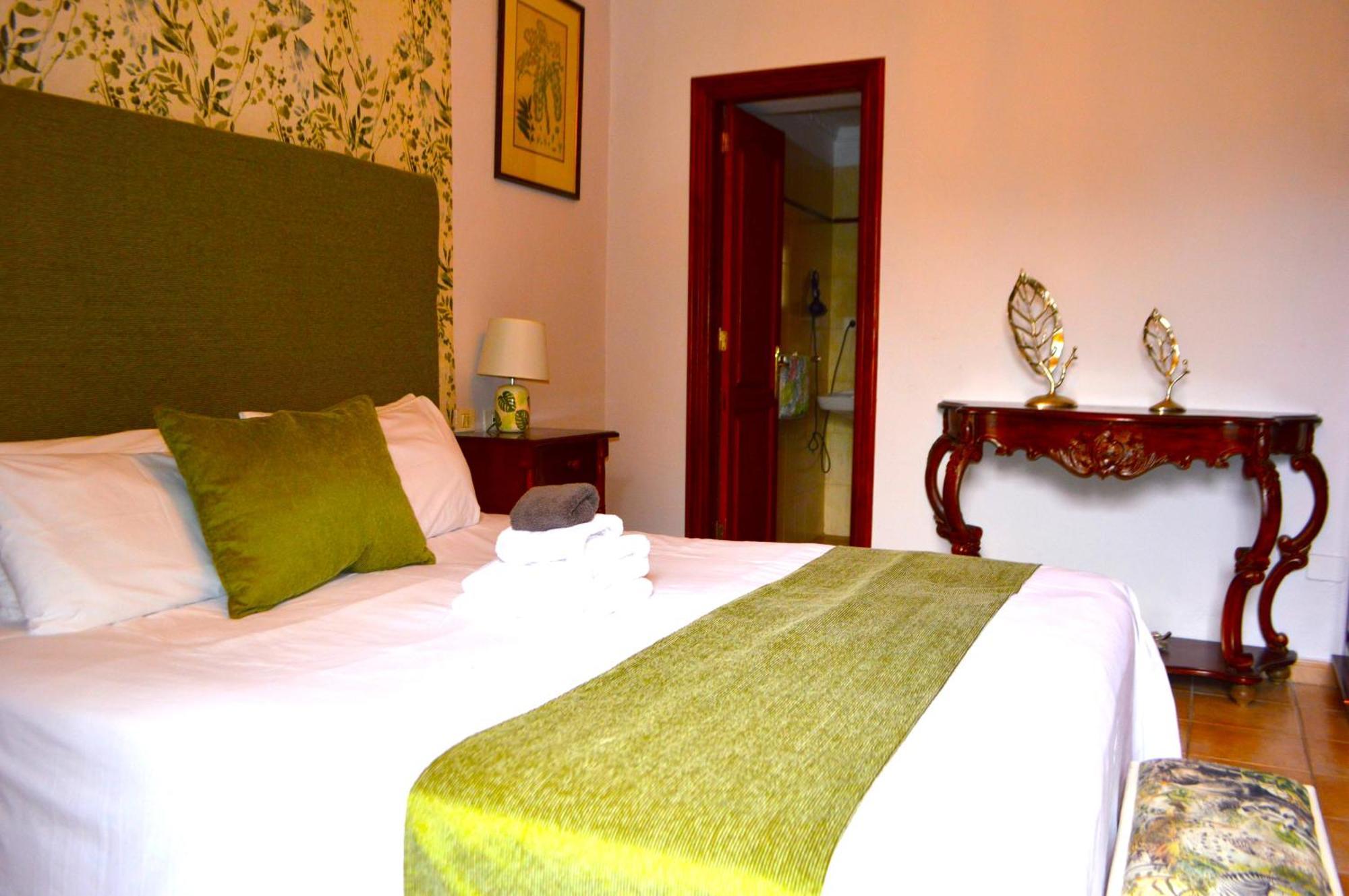 Ziggys Mountain Retreat (Adults Only) Bed & Breakfast Vilaflor Oda fotoğraf